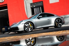 Brembo-ISCB碳陶套件丨保時(shí)捷911（992）升級(jí)Brembo GT前六后四+INSPEED ISCB碳陶剎車(chē)套件